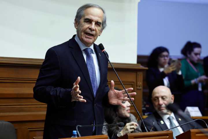“Lo asumo”: lo que dijo Roberto Chiabra sobre la posibilidad de asumir la Presidencia