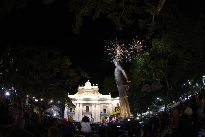 La canonización de sus primeros santos trae a Venezuela un “respirito de felicidad”