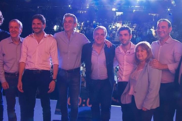 Loustau cerró la campaña de Provincias Unidas en CABA con críticas a Milei