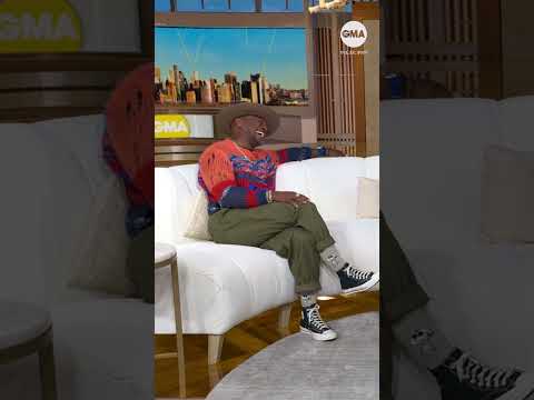 Taye Diggs sings us a song!