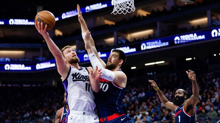 Domantas Sabonis to miss Kings’ season opener with hamstring injury