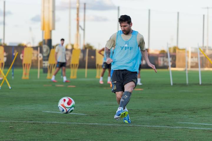 Ahora sí con Messi. La selección ensaya contra Puerto Rico y prueba a jugadores que sueñan llegar al Mundial