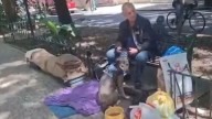 Revelan estafa en la historia del actor de Rosa Salvaje, Alejandro Landero, en situación de calle
