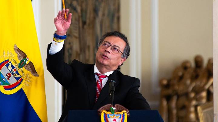 Petro afirma que el TLC con EE UU está "suspendido de facto" desde la imposición de aranceles en julio