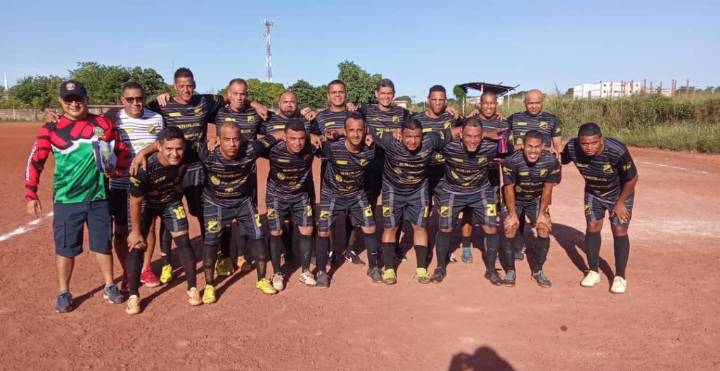 Millonarios logró quinto triunfo al hilo y junto a Huracán se...