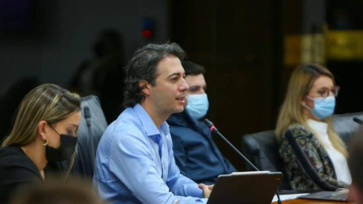 Daniel Quintero critica negativa de la Registraduría para inscribir comité de firmas: 'Es una leguleyada más para sacarme del camino a la Presidencia'