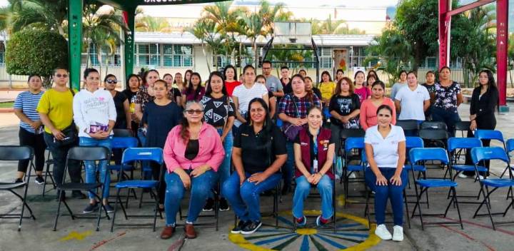 Gobierno de Xalisco imparte el taller “Diálogos de Familia: Conociendo Nuestras Emociones”