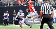Colandrea scores on 19-yard TD run with 36 seconds left, lifts undefeated UNLV past Air Force 51