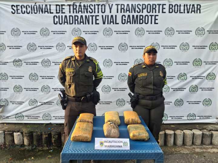 Ante la presión de la Policía, dos delincuentes dejan abandonada más de 5 mil dosis de marihuana