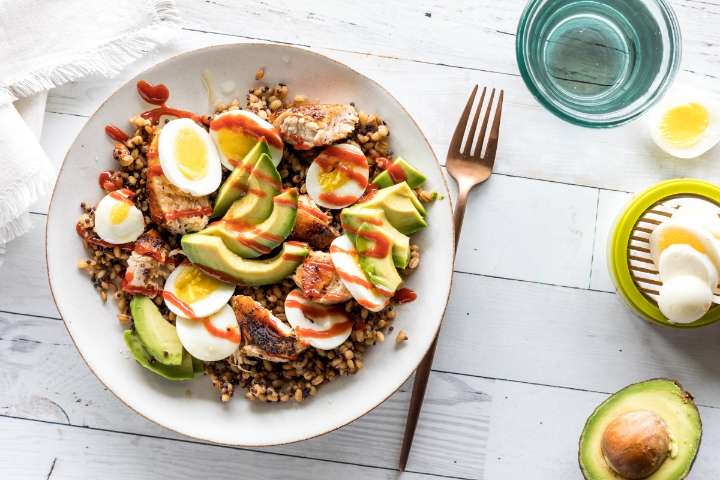 ¿Cortisol disparado? La hora y el alimento del desayuno para sanar tu metabolismo y evitar la glucosa extra
