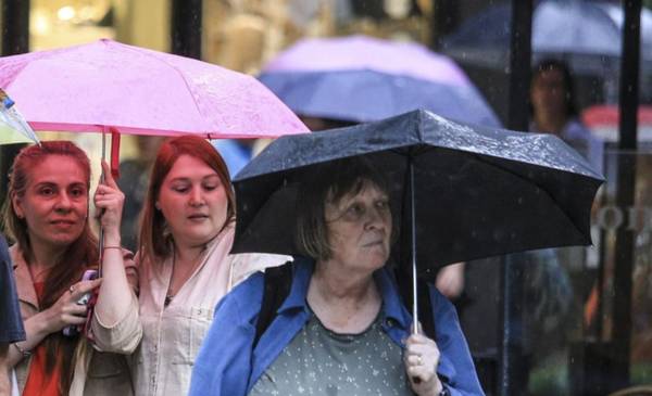Fuerte tormenta en La Plata: en qué barrios llovió más y para cuándo se espera el alivio