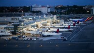 Delta jets collide at LaGuardia airport; 1 hurt