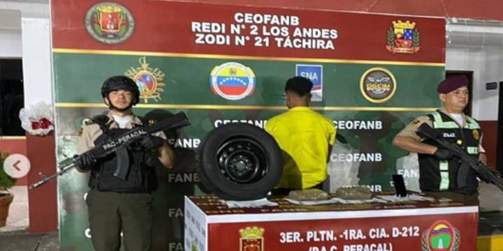 Detienen a sujeto con presunta marihuana oculta en un caucho