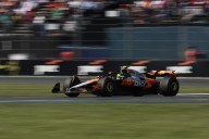 Norris gana en México y le arrebata el liderato a Piastri; Alonso y Sainz, retirados