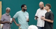 Lions recognize 1999-2000 Final Four basketball team with luncheon