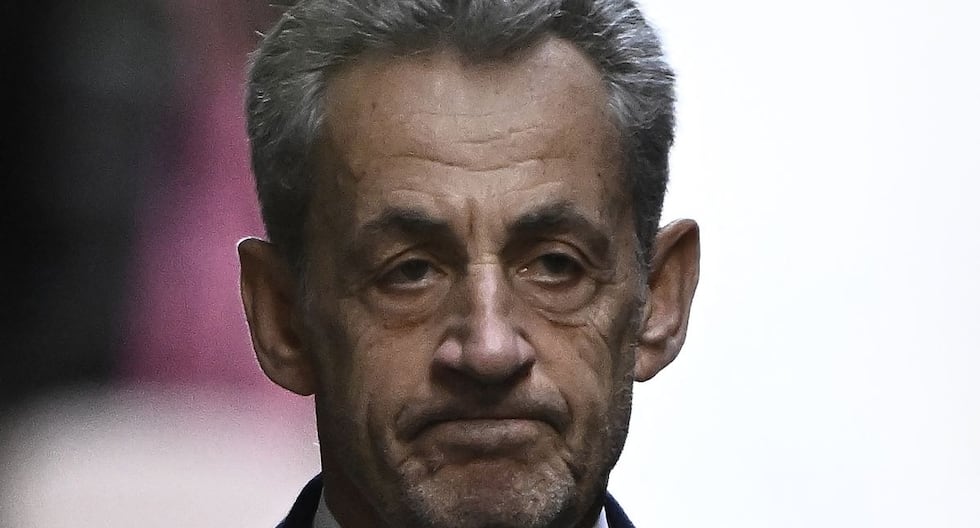 Nicolas Sarkozy: Expresidente francés entra en prisión para cumplir condena de 5 años por asociación ilícita 