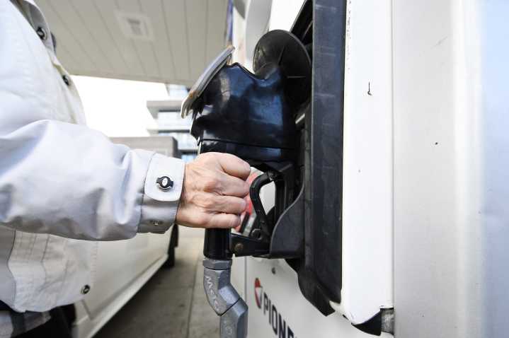Inflation jumps to 2.4% in September thanks to gas, grocery costs