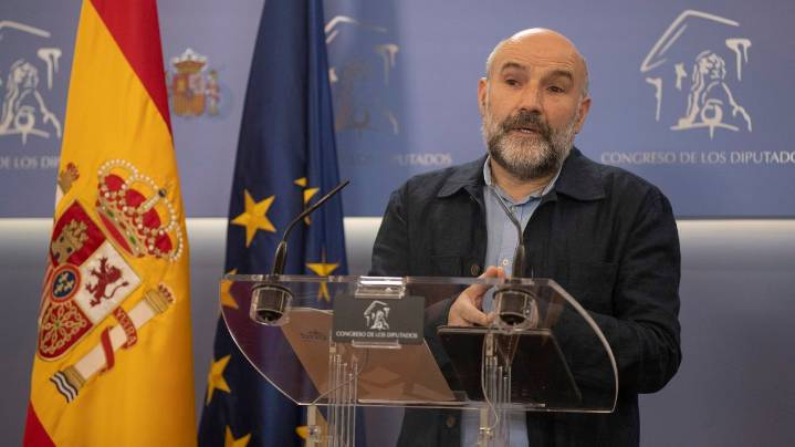 El BNG denuncia los precios de los billetes de tren a Galicia en las fiestas navideñas