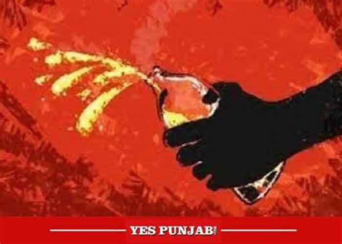 Delhi: 20-year-old woman injured as stalker throws acid on her near Laxmi Bai college
