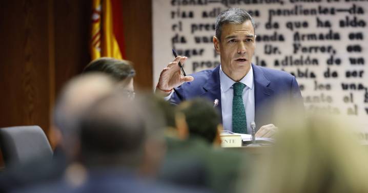 Sánchez embarra el interrogatorio con su repertorio de trucos para responder lo mínimo