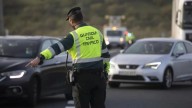 La mitad de los conductores multados en Andalucía usaba el móvil al volante