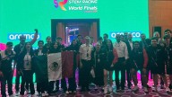 Escudería de mujeres poblanas triunfa en competencia mundial de automovilismo en Singapur