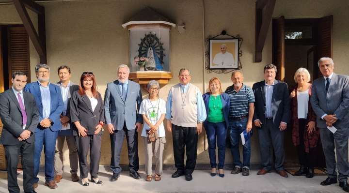 Se firmó un convenio entre la diócesis de Quilmes, el Ministerio Público de la Provincia y Hogares de Cristo