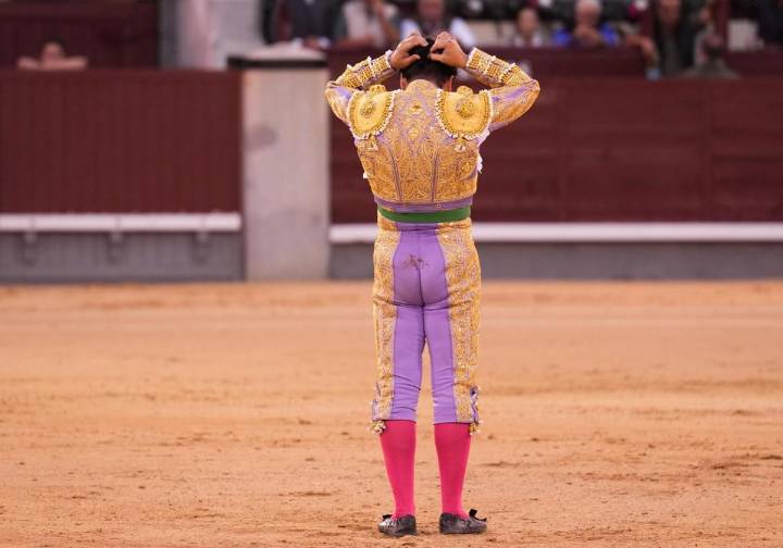Morante de la Puebla se corta la coleta en Las ventas