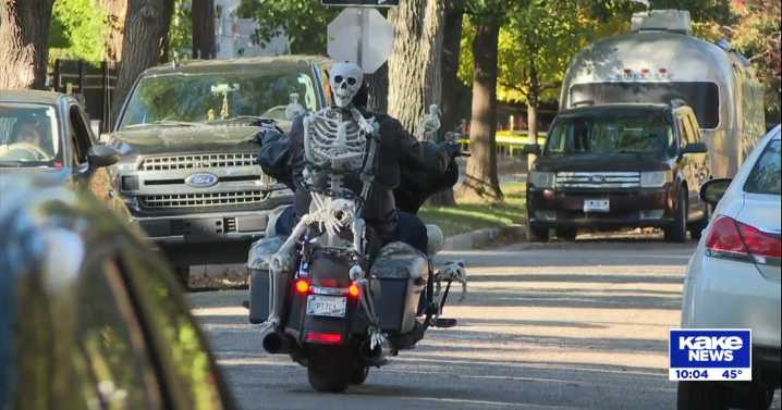 Wichita police urge families to stay safe ahead of Halloween