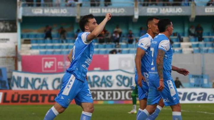Estudiantes derrotó a Patronato y avanzó a la segunda fase del Reducido