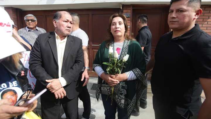 Grupo violentista de derecha La Resistencia apoya y pide reelección de Dina Boluarte