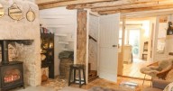 The Snug cottage with a lovely pub in a Cotswold town you may never have heard of