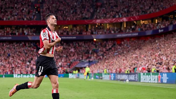 El Athletic remonta al Qarabag y logra su primera victoria en Champions