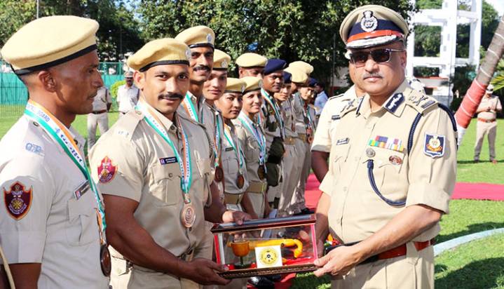 Odisha DGP Felicitates Police Personnel For Winning 15 Medals At National Championships