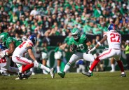 Eagles star’s huge day cut short as he leaves with injury vs. Giants