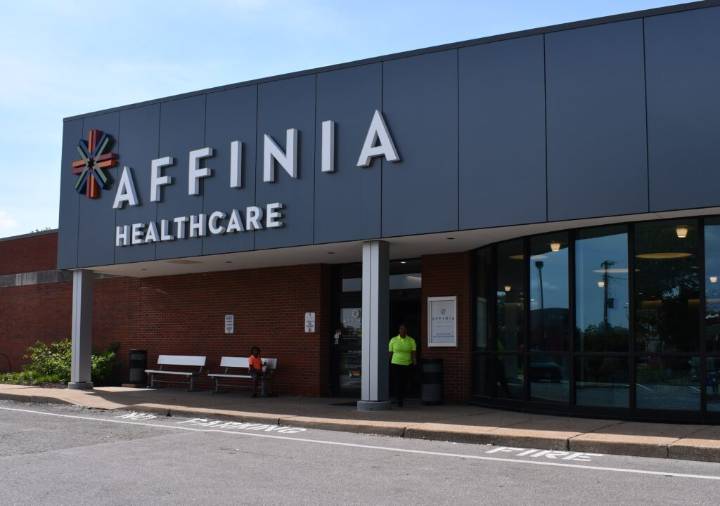 Affinia Healthcare employees recognized for service