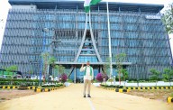 APCRDA building in Amaravati costs Rs 11,000 per sft?