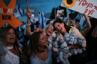 Israel prepares to welcome the last living hostages from Gaza as a ceasefire holds
