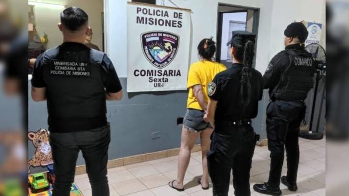 Una mujer le arrancó un dedo a otra de una mordida en una brutal pelea en Misiones