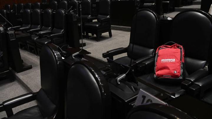 La 4T aprueba Miscelánea Fiscal en comisiones; avanzan impuestos a refrescos y videojuegos