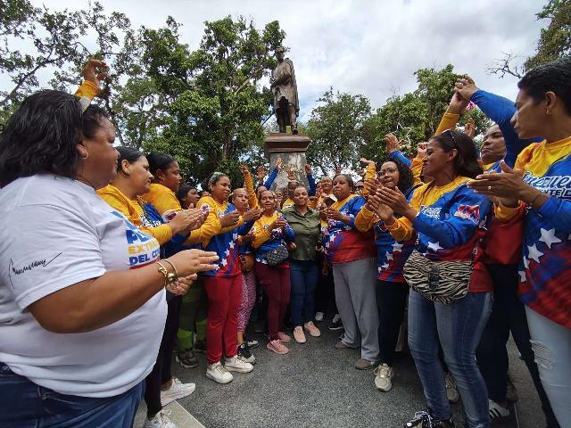 Mujeres ocumareñas alzan su voz en rechazo a la injerencia extranjera
