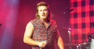 Morgan Wallen denied throwing chair off bar roof to police in 2024, footage shows