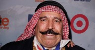 WWE icon about to murder daughter's killer inside court until desperate act