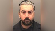 Revelan la causa de la asesinato en prisión del cantante pedófilo