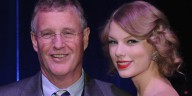 Taylor Swift Says Dad Scott Swift is ‘Doing Amazing’ After Having Heart Surgery Over the Summer | Scott Swift, Taylor Swift 