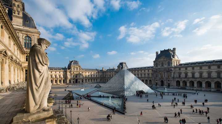 Filtran video del robo millonario en el Louvre: sustraen joyas imperiales