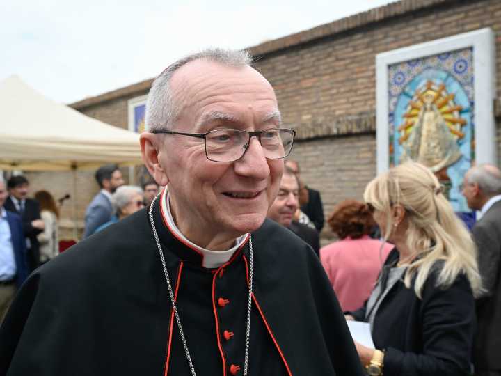 El número dos del Vaticano condena "la masacre" de Hamas, pero afirma que la guerra en Gaza "ha tenido consecuencias inhumanas": protestas de Israel