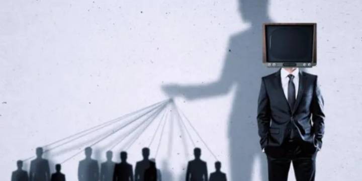 Estas son las técnicas de manipulación psicológica más usadas por los políticos