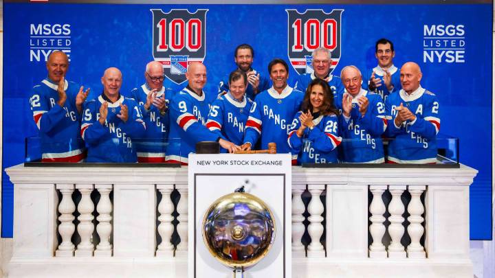 Rangers alumni kick off Centennial season at Stock Exchange