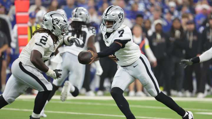 Computer model locks in Titans vs. Raiders picks, score prediction for NFL Week 6